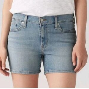 Levi's Jean Shorts Woman Plus Size 34/18W Blue Stretch Denim Mid Length 4.5" Nwt